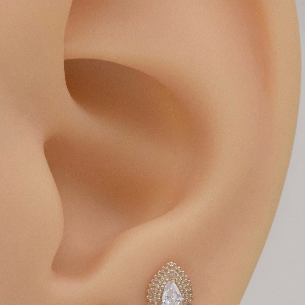 ONE ONLY - Solid 14k Rose Gold Pear Bezel CZ Stud with 18g 6mm Titanium Back ✨ - Picture 2 of 10